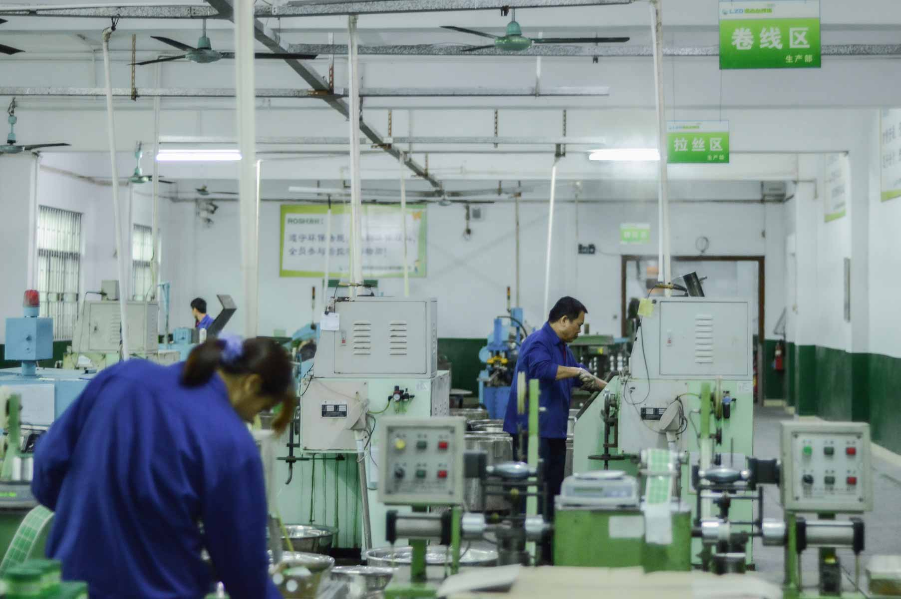 無(wú)鉛錫線(xiàn)生產(chǎn)車(chē)間